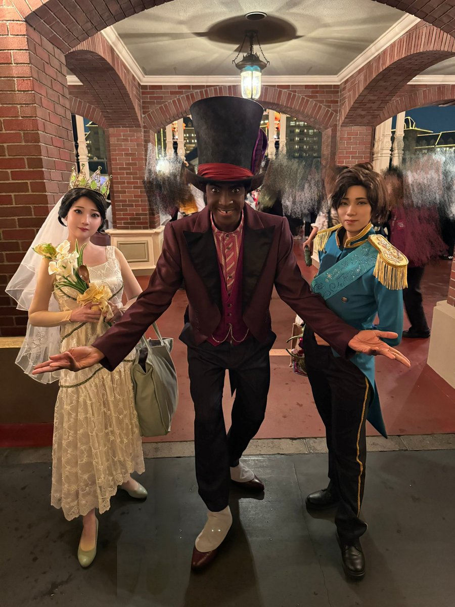 moe_maru6's tweet photo. ファシリエにも無事会えました🎩
結婚式招待したろか〜？？って聞いたら来てくれるみたいです✌️
ちゃんとご祝儀持ってきてね💰 https://t.co/MHChlkcTPd