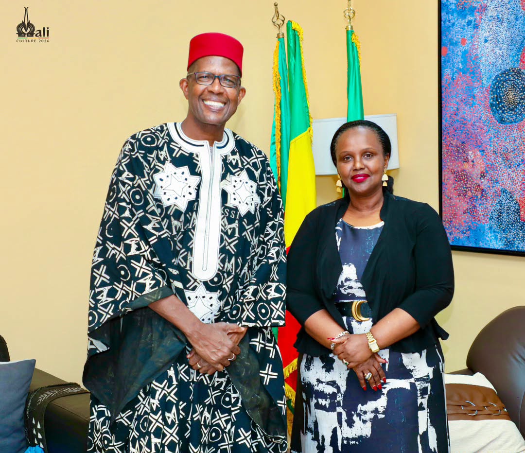 mdaffe's tweet photo. J’ai reçu Madame Evelyne BAMBA, Représentante Résidente du PNUD au Mali, pour échanger sur le renforcement de notre coopération dans les domaines de la Culture, de l’Artisanat et du Tourisme. https://t.co/kcxsWhhV2v