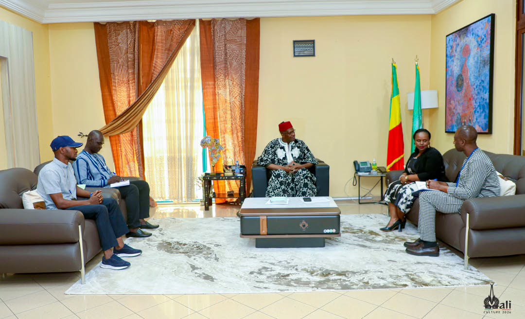 mdaffe's tweet photo. J’ai reçu Madame Evelyne BAMBA, Représentante Résidente du PNUD au Mali, pour échanger sur le renforcement de notre coopération dans les domaines de la Culture, de l’Artisanat et du Tourisme. https://t.co/kcxsWhhV2v