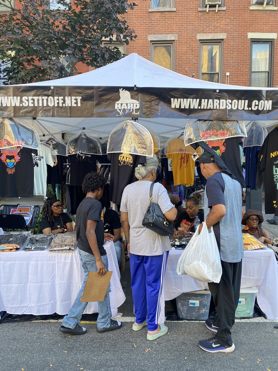 AtlanticAveLDC's tweet photo. 🎶 Hard Soul Boutique is bringing music and style to the Atlantic Antic™ this Sunday, October 4!

📍Stop by 418 Atlantic Avenue for music, fun, and Hard Soul merchandise! Say hi to Strafe, Sharon, Bravo, &amp; DJ Mario!

#hardsoulboutique #atlanticantic #atlanticavenuebusiness https://t.co/hCoOM2MoTJ