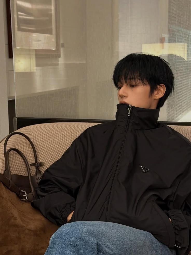 mars_tarock's tweet photo. 우영이랑 결혼해야하는 이유

1. 매너 개좋음
2. 운전 개잘함
3. 요리 하는거 좋아하심
4. 아가 좋아함 + 육아 고수
5. 애정표현이 넘치심
6. 담배 안 하심
7.  술 주사 없음
                                                         💍 오빠 나랑 결혼하자 https://t.co/y7WW7zGOPL