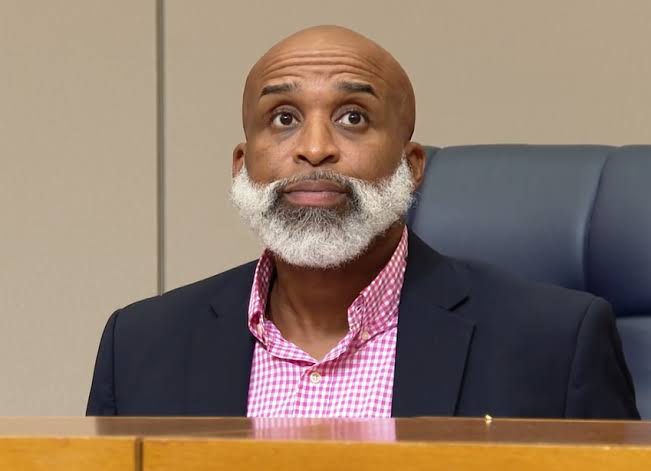 CedarPosts's tweet photo. Why does our Charlotte-Mecklenburg School Board include a convicted felon?

Apparently the same people who are supposed to be a "guiding light for our children" have the moral compass of Bernie Madoff.

Every board member should resign, as it has clearly been exposed as a den of thieves who elevated the felon as their "Board Chair" and ring leader. 

Gregory "Dee" Rankin was involved in a $20 million mortgage fraud scheme. He was charged with multiple counts of wire fraud, bank fraud, and money laundering. He ultimately pleaded guilty to one count of conspiracy to commit mail, wire, and bank fraud. In 2009, he was sentenced to five years of probation, which included home confinement.

While he says he has learned from his crimes and apparently apologized for the massive theft that caused the collapse of at least one 100 year old banking institution, he is currently part of a board that has serious unanswered questions regarding financial dealings. 

More so his actions and those of others just like him cost American households 16 trillion dollars in personal net worth as national home values dropped by 20%.