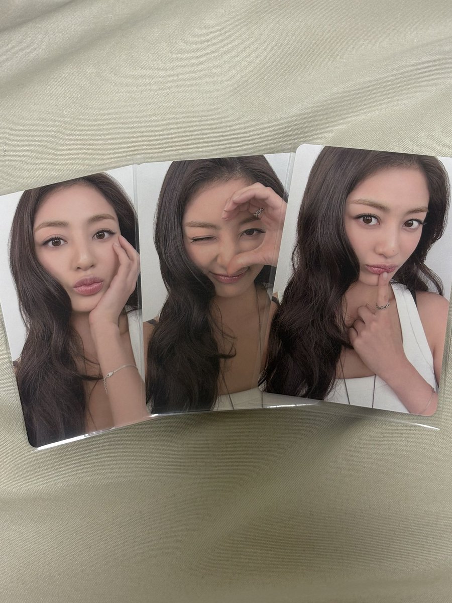 m_ihyo's tweet photo. 共同購入に参加させてもらった可愛いジヒョちゃん届いた😻 https://t.co/TuUxu9uqHk
