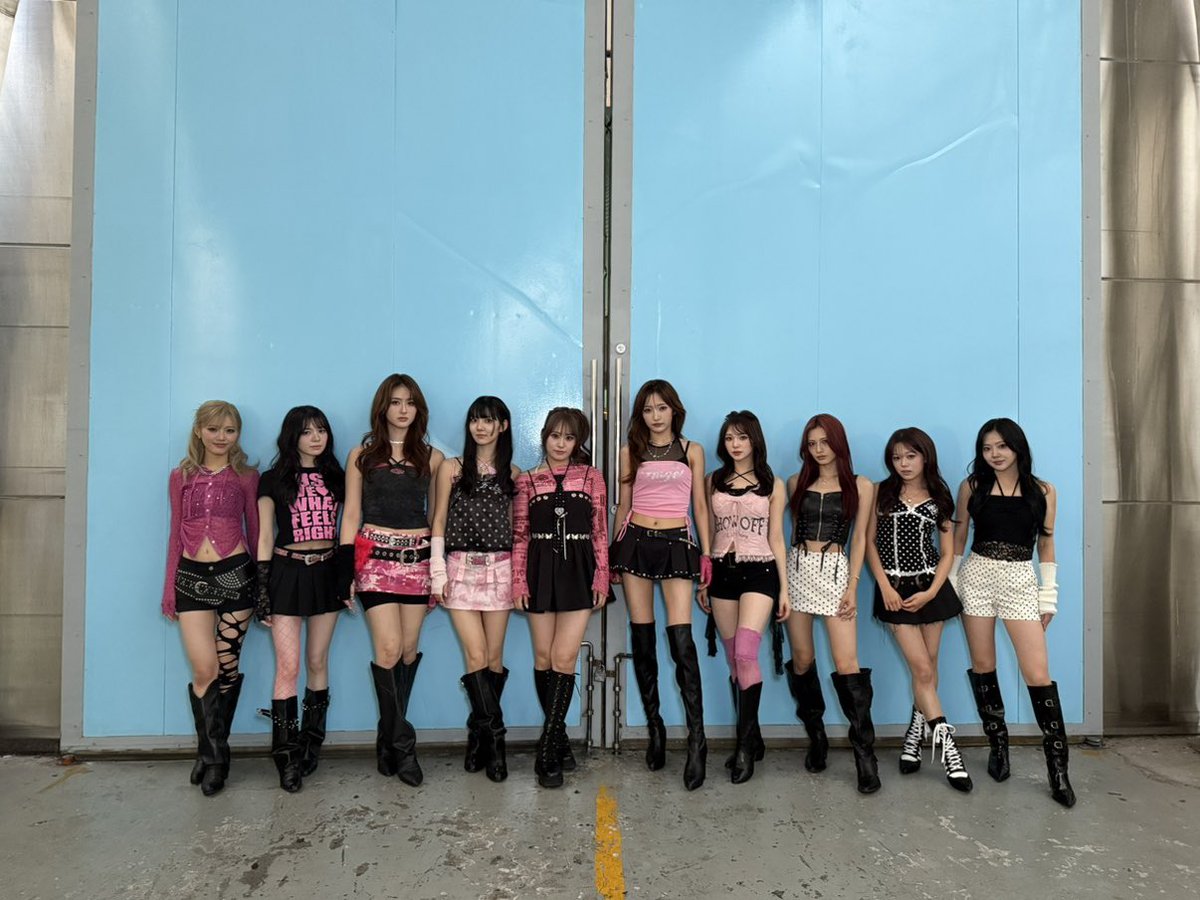 iscream_ldh's tweet photo. 本日、『MAGICORE』にGirls²×iScreamが出演させていただきました✨

初めての韓国🇰🇷でのパフォーマンス
ありがとうございました♡

@MemeCore_M
#iScream #Girls2 #ガルサケ https://t.co/DEiPioiSV8
