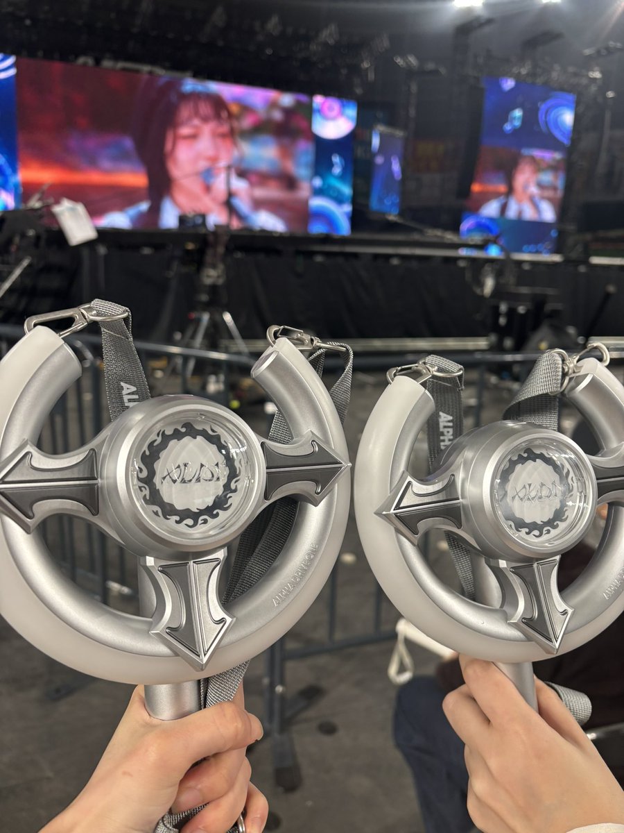 tksm_e's tweet photo. 先週はねねちゃんといん��！何で🚗はセンステこなかったの？😀 https://t.co/XkwVtjQqdW