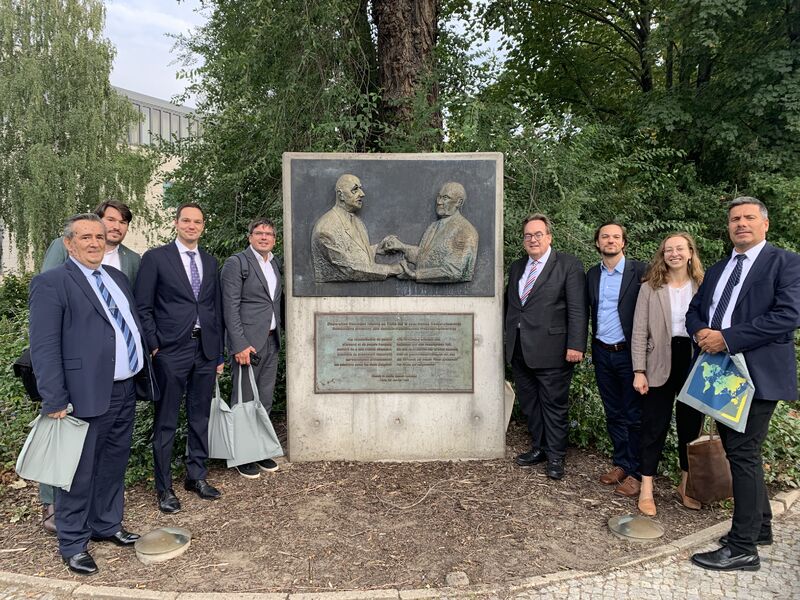 Kas_CroSlo's tweet photo. Croatia 🇭🇷 and Slovenia 🇸🇮 are stability anchors in Southeast Europe. Yet their voices remain underrepresented in European debates. Our dialogue in Brussels and Berlin highlighted why both countries should shape - not just support - Europe’s future. 🇪🇺 https://t.co/vwSXrQm3xN