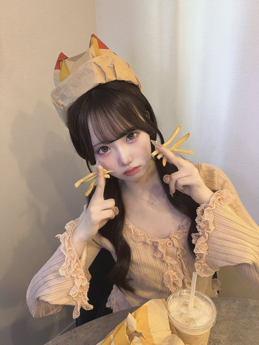 miona_10_17's tweet photo. みおにゃ飼いますか？𐄑𐅁̂ ⩊፟ ̂𐅀𐄑🍟💕 https://t.co/IWP3Vcpm1P