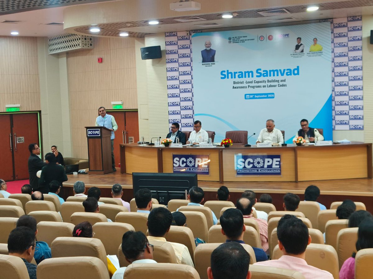 LabourMinistry's tweet photo. Under #ShramSamvad, a Labour Code awareness session was organised in East Delhi in collaboration with SCOPE, bringing stakeholders together for meaningful interaction and exchange of views.

#LabourCodes #MoLE https://t.co/ylnCC2Vecx