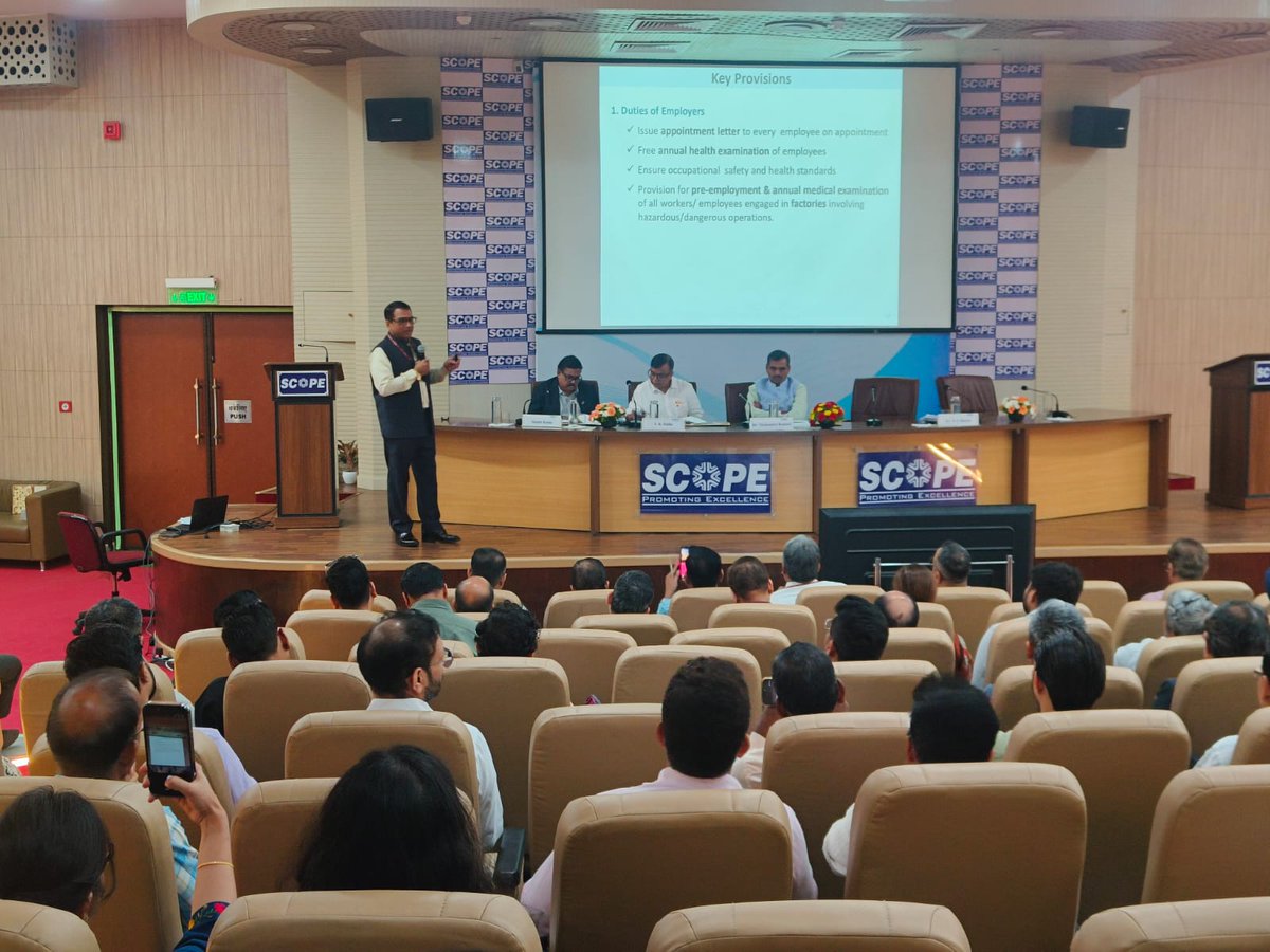 LabourMinistry's tweet photo. Under #ShramSamvad, a Labour Code awareness session was organised in East Delhi in collaboration with SCOPE, bringing stakeholders together for meaningful interaction and exchange of views.

#LabourCodes #MoLE https://t.co/ylnCC2Vecx
