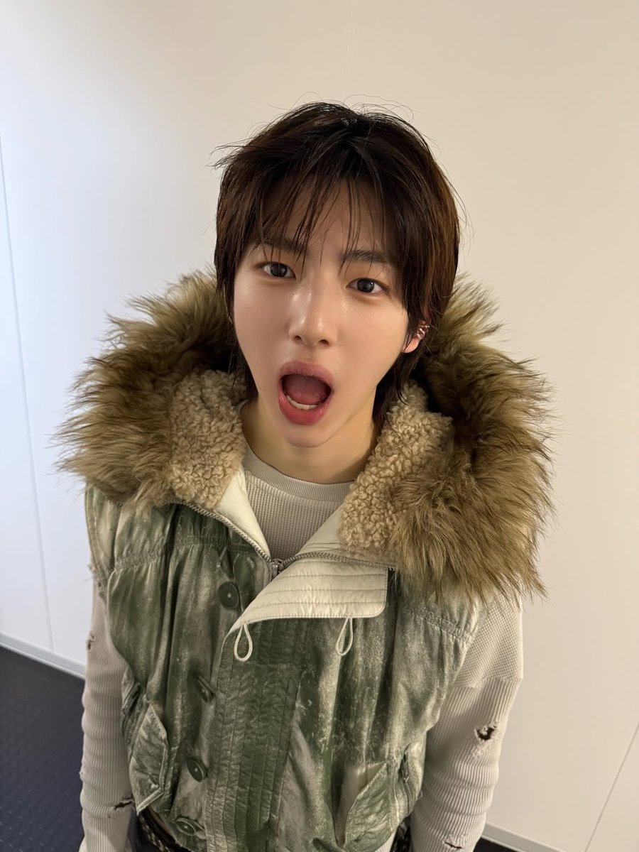 AnKono214's tweet photo. 쭈는 사람을 홀리는 뭔가가 있는 듯 https://t.co/cx5peuHB2Z
