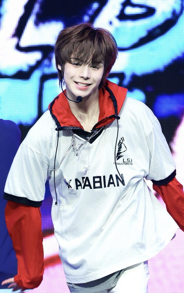 RayJay0127's tweet photo. 反差→

#JJ #justinjay #저스틴 #JUSTIN #jayjay #ジェイ #제이제이 #SMTR25 #KPOP #kpop https://t.co/W6TJtqMZkf