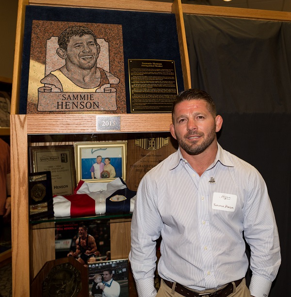 NWHOF's tweet photo. On September 30, 2000, USA Wrestling's Brandon Slay wins a gold medal and Sammie Henson wins a silver medal in freestyle at the Olympics in Sydney. #LegendsLiveOn

#NWHOF50 #SportForAll #GirlsWrestle #AnyBODYCanWrestle #thisiswhatawrestlerlookslike #LetsWrestle #GrowTheSport https://t.co/yfnrLHTPkk