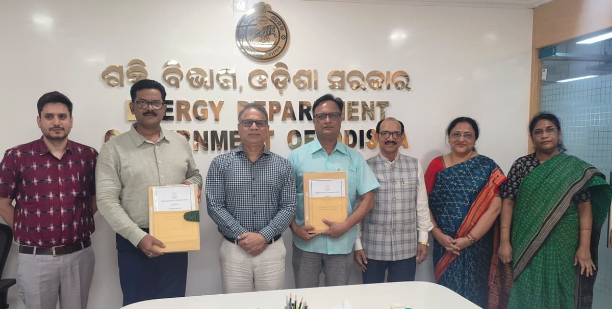 EnergyOdisha's tweet photo. An MoU was signed between Odisha Renewable Energy Development Agency (@OREDA_Odisha) and the Energy Department, Government of Odisha, for FY 2026–27, in the presence of Additional Chief Secretary Shri @vishaldevk, IAS. The MoU will provide a major boost to renewable energy development and Odisha’s clean energy ambitions.