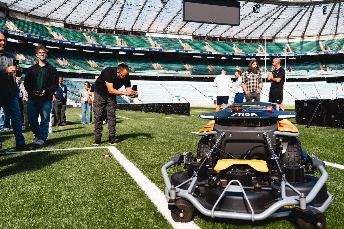 TurfProUK's tweet photo. Allianz Stadium's newly renovated pitch is ready for action! 🏉

In partnership with @EnglandRugby, STIGA provides a closer look at the technology, infrastructure and expertise behind the upgrade. 

Read more about the work involved. 
🔗 https://t.co/J8Q6JYeC7V https://t.co/eNiGI7UH6G
