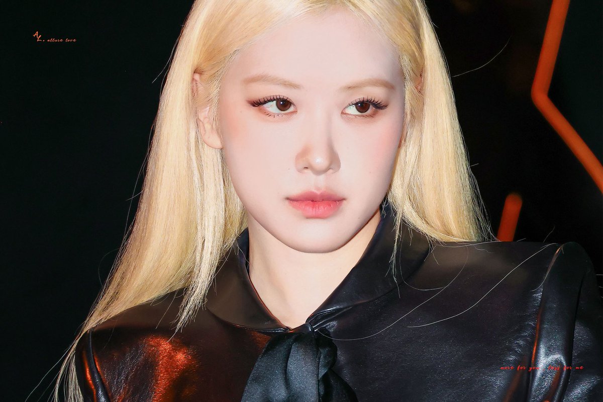 allurelove_rose's tweet photo. 🖤

#로제 #ROSÉ 
#ROSÉXSAINTLAURENTSS27 
#PARISFASHIONWEEK 
#SAINTLAURENT
@numberoneHQ https://t.co/rXRcvMLoqp
