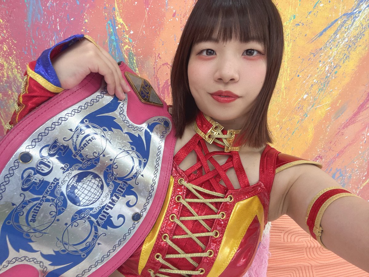 miria_kouga's tweet photo. 今日は撮影でした！！！❤️‍🔥
とても久しぶりな懐かしいスタジオだったので色々思い出して嬉しかったな🥹

ハロウィン！（今年は何着たでしょうか！）
その他たくさん撮ったのでポートレート等お楽しみにっ✨🎃

#SEAdLINNNG https://t.co/RlV09F5ZG5
