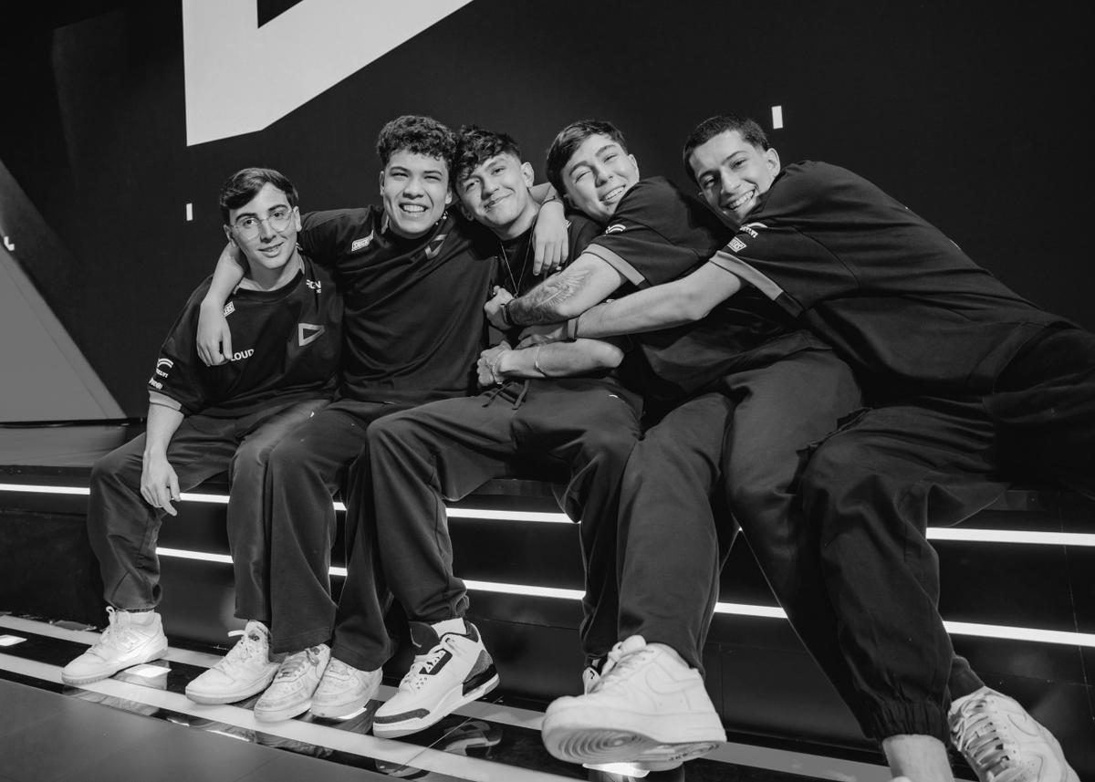 t1zerotwo's tweet photo. LOUD perde pra VITALITY por 2x0 SECO https://t.co/pv1FSHEjjS