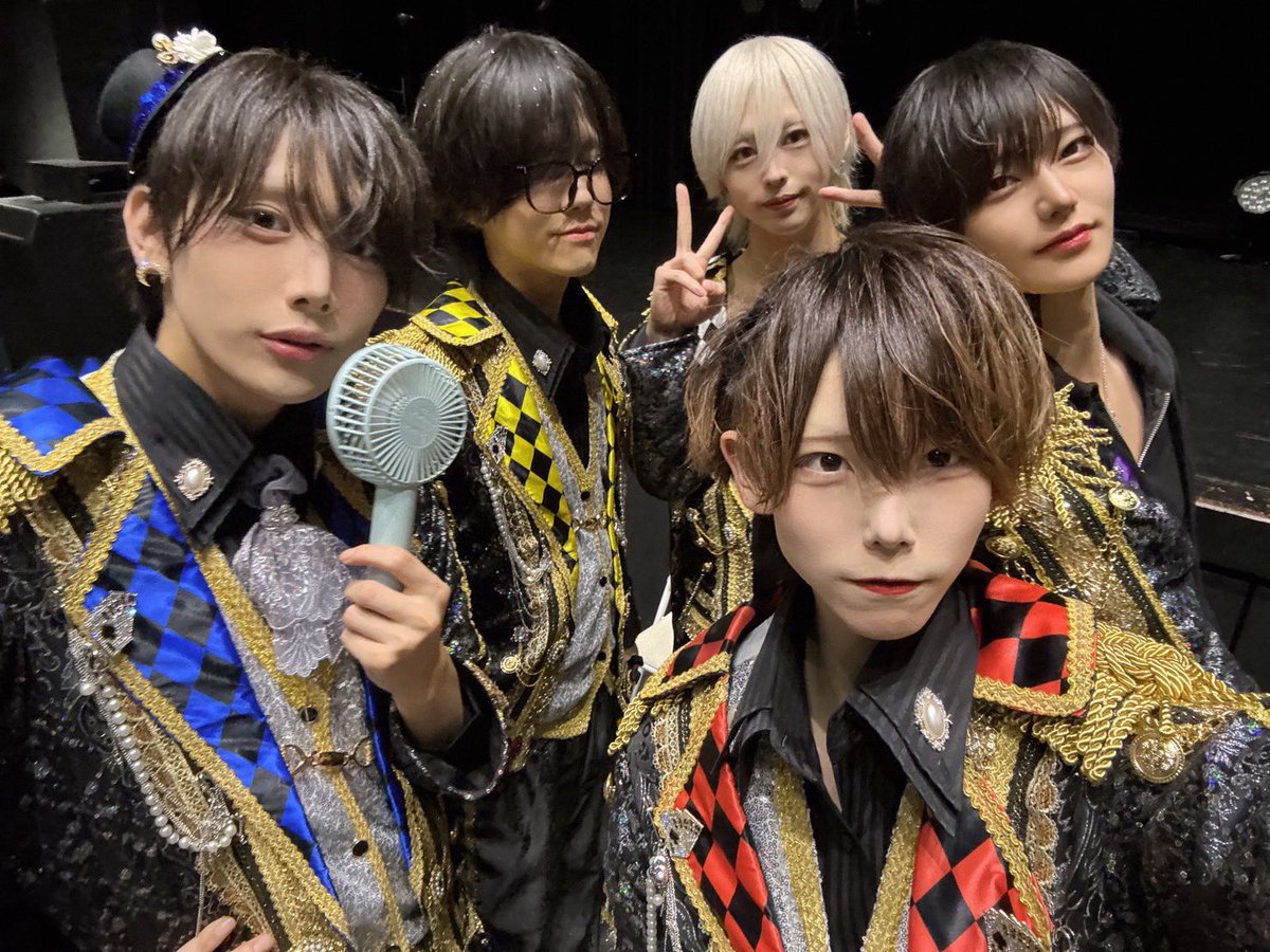 BubbleGum_idol's tweet photo. 🍂9月にご来場いただいた皆さま、本当にありがとうございました！🍂

毎週水曜日の無銭LIVEをはじめ、ご新規歓迎撮影会や深夜LIVE、あふぬん定期公演など、今月も皆さまとたくさんの時間を過ごせました🎤✨

そして10月――🎃

秋もBubble Gumと一緒に、ライブで盛り上がっていきましょう🫧🔥

10月も皆さまにお会いできるのを楽しみにしています！

最後に、9月のベストピック4選をご紹介します⭐️