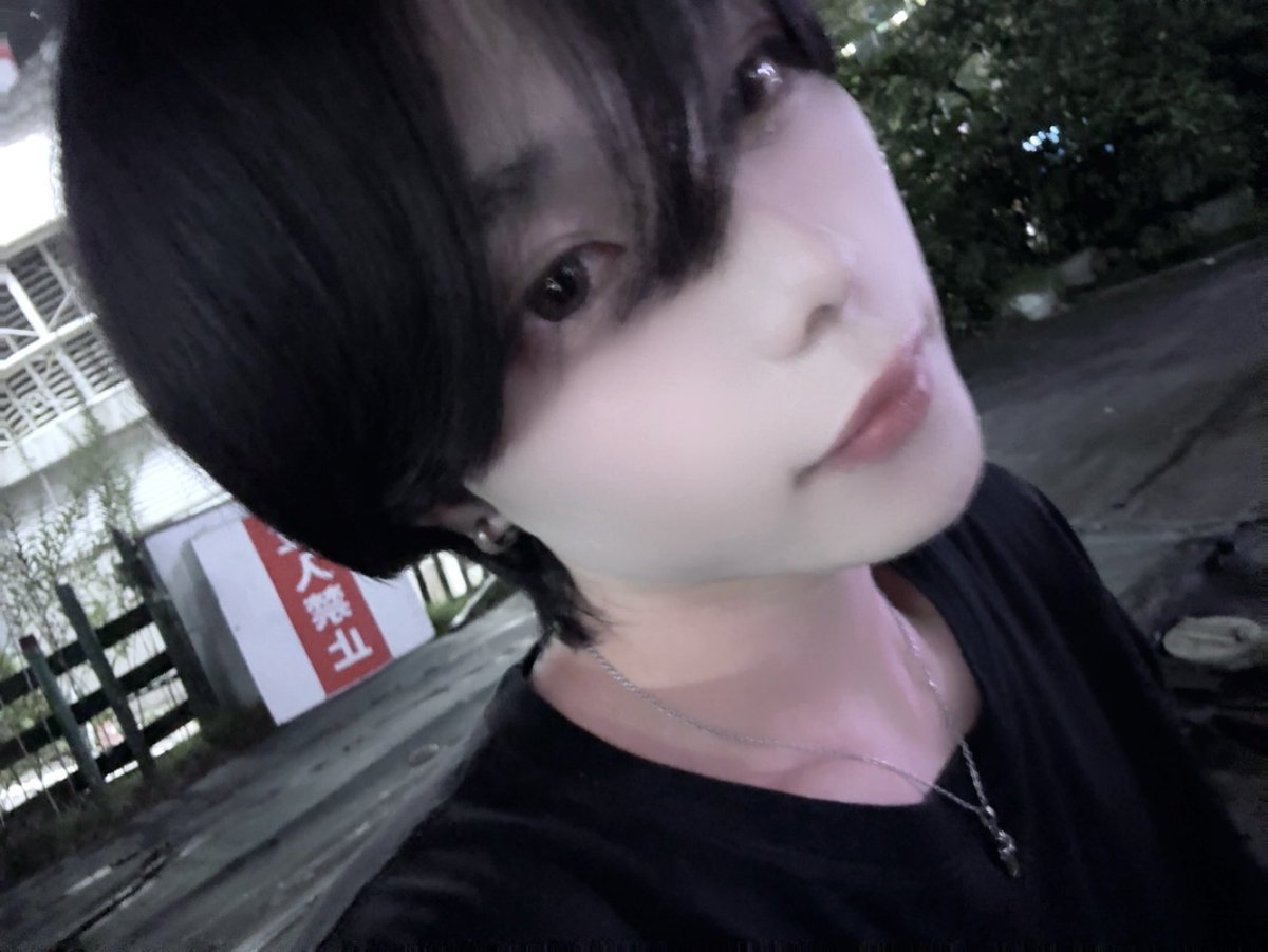 BubbleGum_idol's tweet photo. 🍂9月にご来場いただいた皆さま、本当にありがとうございました！🍂

毎週水曜日の無銭LIVEをはじめ、ご新規歓迎撮影会や深夜LIVE、あふぬん定期公演など、今月も皆さまとたくさんの時間を過ごせました🎤✨

そして10月――🎃

秋もBubble Gumと一緒に、ライブで盛り上がっていきましょう🫧🔥

10月も皆さまにお会いできるのを楽しみにしています！

最後に、9月のベストピック4選をご紹介します⭐️
