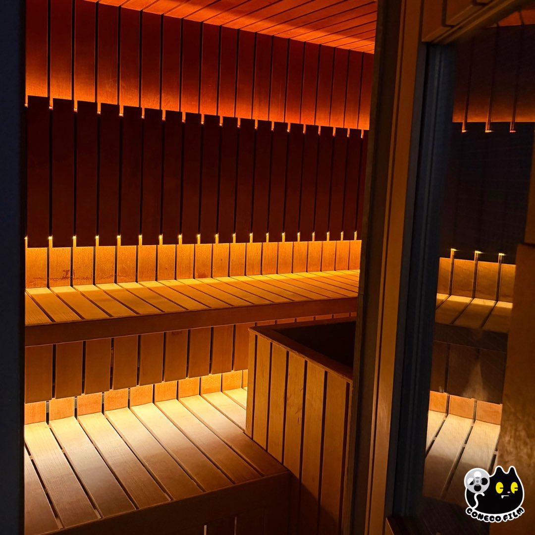 conecofilm's tweet photo. こねこフィルム企画Vol.585
『ヒエラルキー』は、

Re: PRIVATE SAUNA (@sauna_re) さん
(千葉県船橋市本町1丁目7-6ドリーム船橋ビル7F)
ご協力のもと撮影いたしました🎥 

ロケ地協力、小道具協力、 
誠にありがとうございました！

Re: PRIVATE SAUNAさん撮影の別作品もお楽しみに🐈‍⬛

#こねこフィルム 
#ロケ地協力 
#アールイーサウナ
