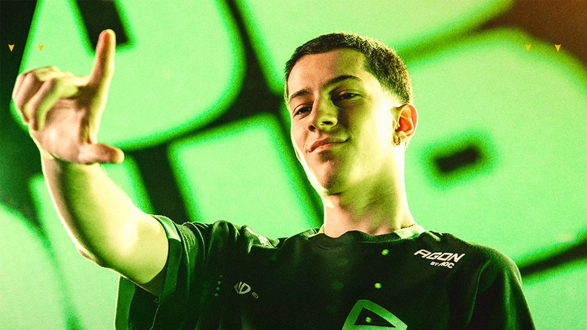 t1zerotwo's tweet photo. TKZIN é o novo FINAL BOSS

Essa é a verdade💚 https://t.co/xOb5lN6obS