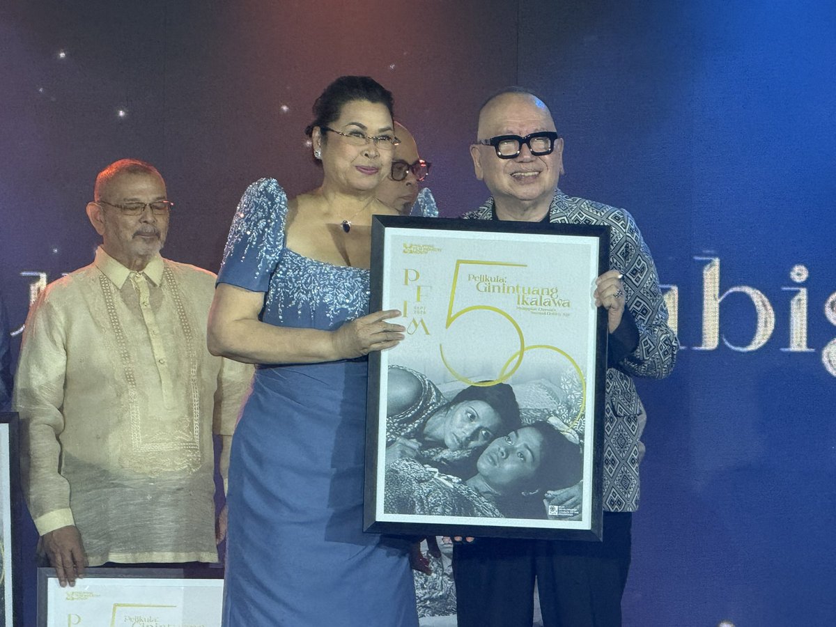 mjfelipe's tweet photo. LOOK: Philippine movie icons like Charo Santos, Gloria Diaz, Elizabeth Oropesa and Rez Cortez received commemorative posters of their iconic films that made a huge impact in many generations. 

"Itim" - Charo Santos 
"Insiang" - Rez Cortez 
"Tatlong Taong Walang Diyos" - 
"Minsa'y Isang Gamu-Gamo" - Ian de Leon for Nora Aunor
"Nunal sa Tubig" - Elizabeth Oropesa 
"Ganito Kami Noon, Paano kayo Ngayon" - Gloria Diaz