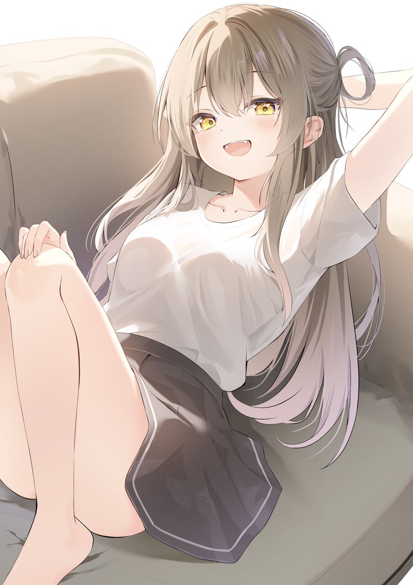Teruru_painting's tweet photo. せんぱい〜、どこ見てるのかな〜？ https://t.co/EIwOdTEX03