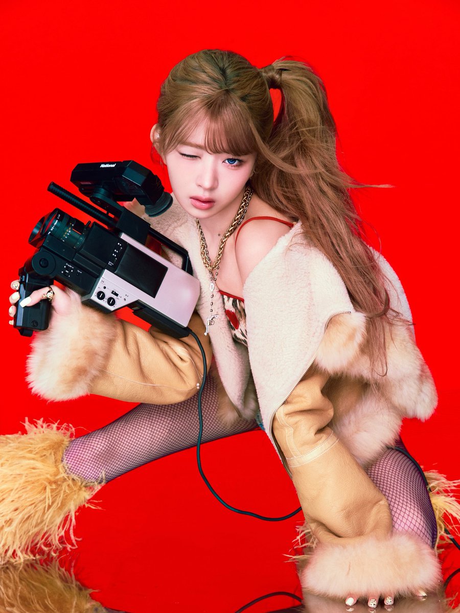 IVE_Brazil's tweet photo. 🚨| O traje de #REI para o comeback de ‘#LooksCanKill’ será inspirado na Jean Grey.

#IVE #아이브 https://t.co/IBVdDAmFte