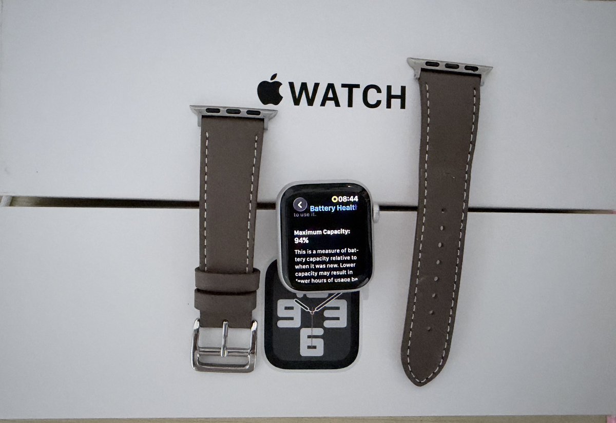 viewr1412's tweet photo. ส่งต่อ Apple Watch SE2 40m (GPS) 
3200 THB สุขภาพแบตเหลือ  94 %
กทม นัดรับส่ง Grabเก็บปลายทางได้ค่ะ
#ส่งต่อapplewatch #applewatch #applewatchมือสอง https://t.co/eVxUAwCFFh