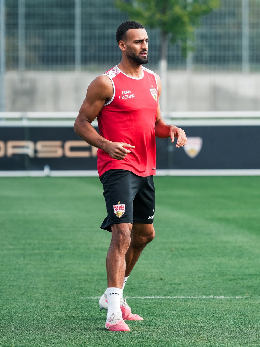 VfB_int's tweet photo. 𝗕𝗮𝗰𝗸 𝗶𝗻 𝗦𝘁𝘂𝘁𝘁𝗴𝗮𝗿𝘁 ⚪️🔴

✅ Chris #Führich 
✅ Josha #Vagnoman

#VfB https://t.co/dr1ESm6fy1
