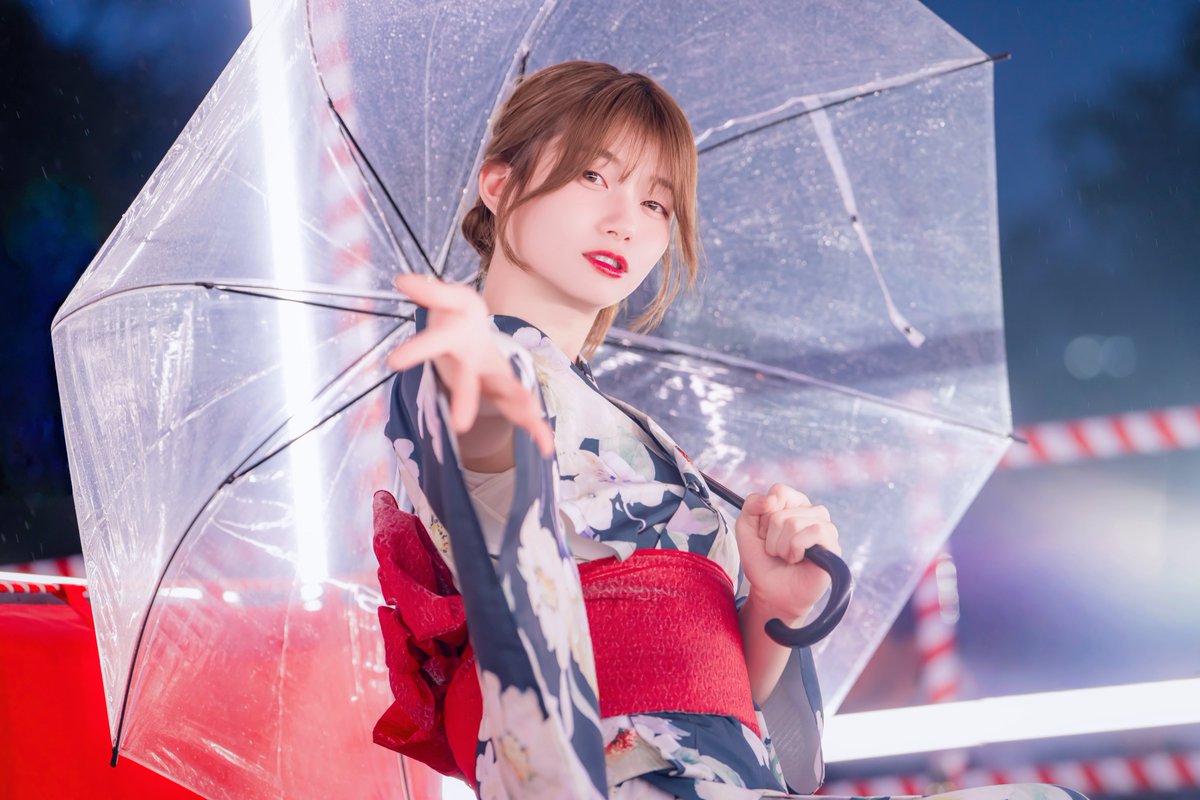 acchikocchi_cam's tweet photo. お祭りの人混みの中、先を歩く環奈ちゃんが振り向いて

『はぐれちゃうから手を繋ごう🤝』

が勝手に脳内再生された https://t.co/IG5iji0zuw