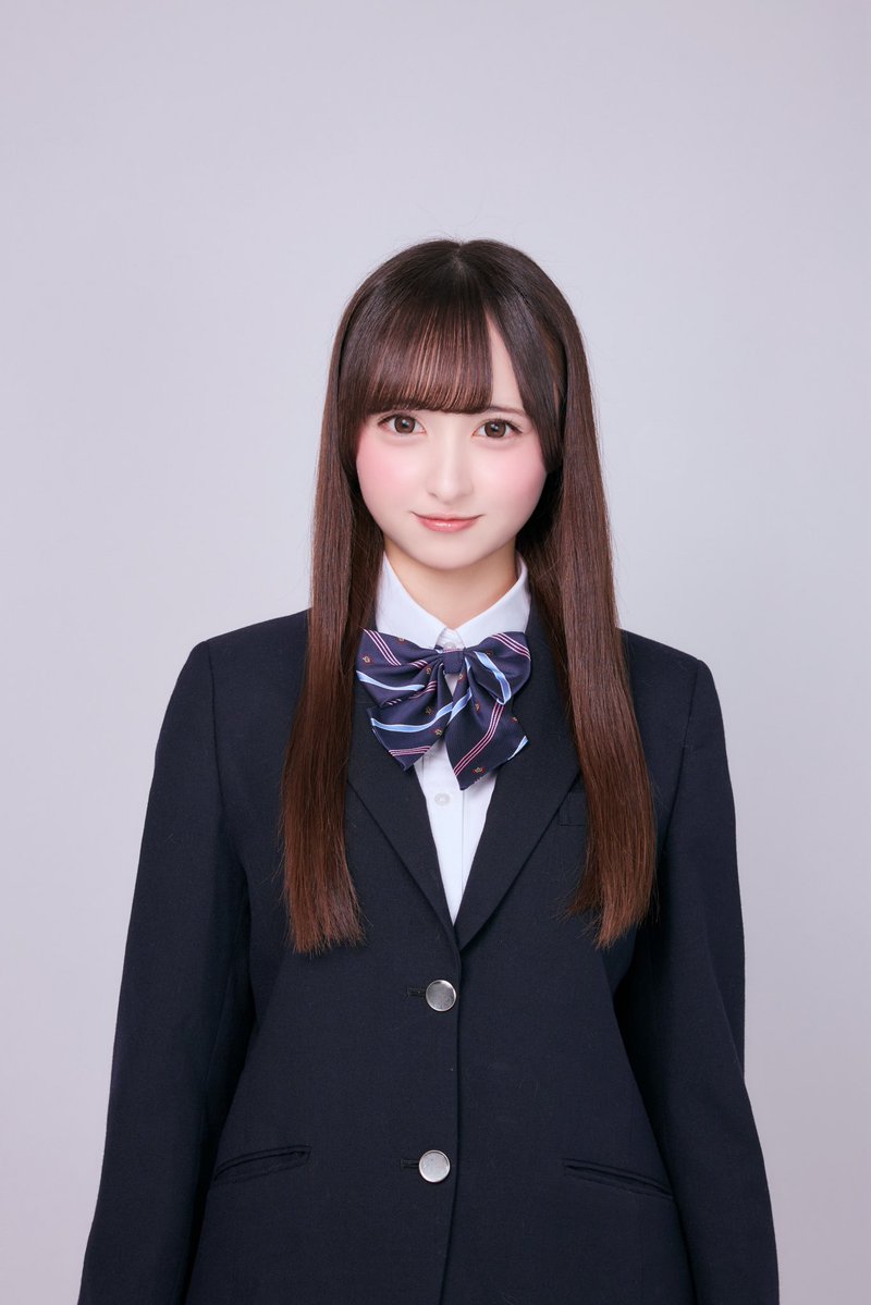 iLiFE_wakaba's tweet photo. 高校3年生 学生証の写真🏫🎓♡ https://t.co/AnOSVw9YF7