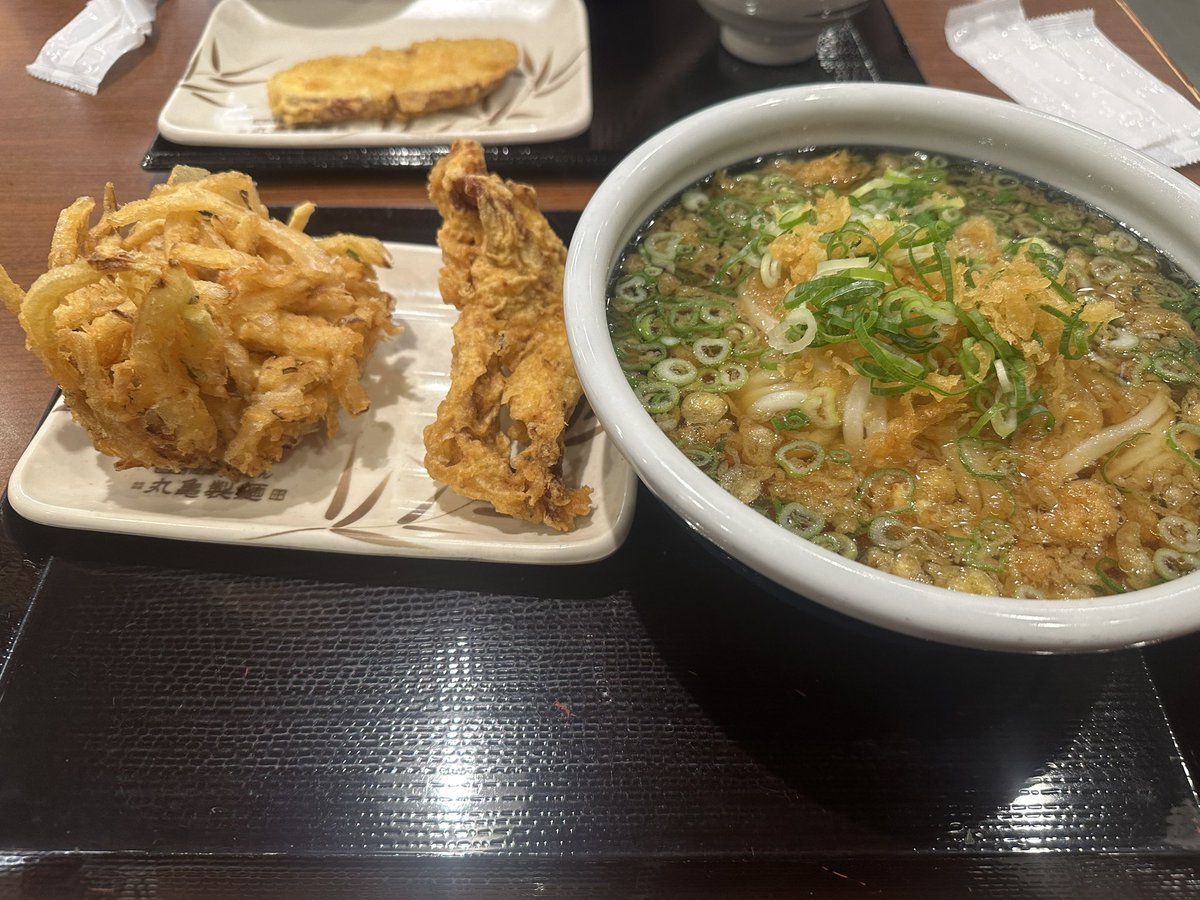 151372's tweet photo. おうどん https://t.co/HzSwCE8OMq