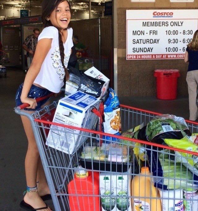 jenna_ortega707's tweet photo. Yeah that’s me lol 😂 
#jennaortega https://t.co/LiK3XQtdY4