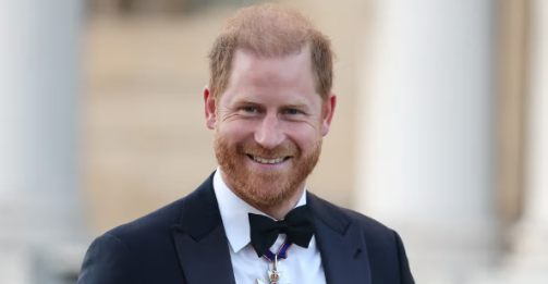 MirrorRoyal's tweet photo. Harry will not ‘pull focus from royals’ on his first Remembrance Day back in UK https://t.co/sHOCoyMn8n https://t.co/YeJpOFzCGf