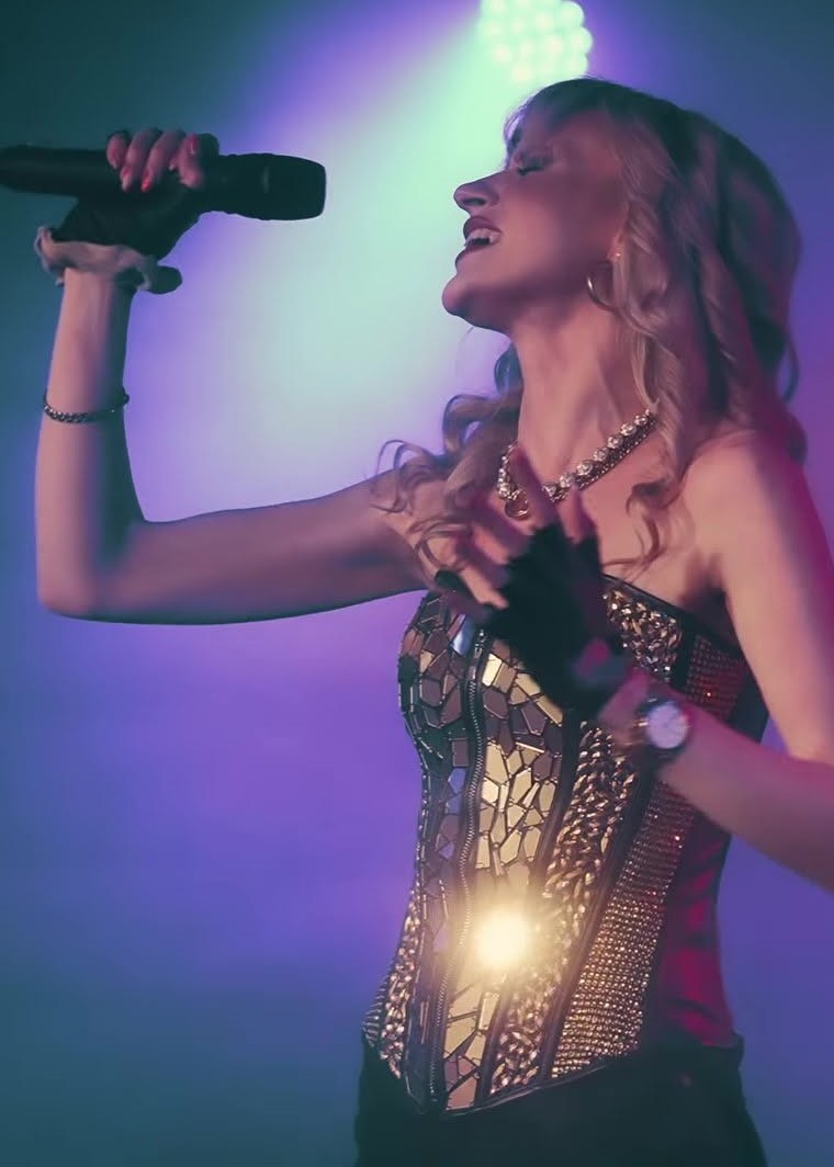 leo__theo's tweet photo. LOUELLA in Leo Theo
From the Release-Party of ''Starke Mädchen''
Bericht in den Kommentaren 👇
#louella #leotheo #releaseparty https://t.co/qF2SrYe6Ob