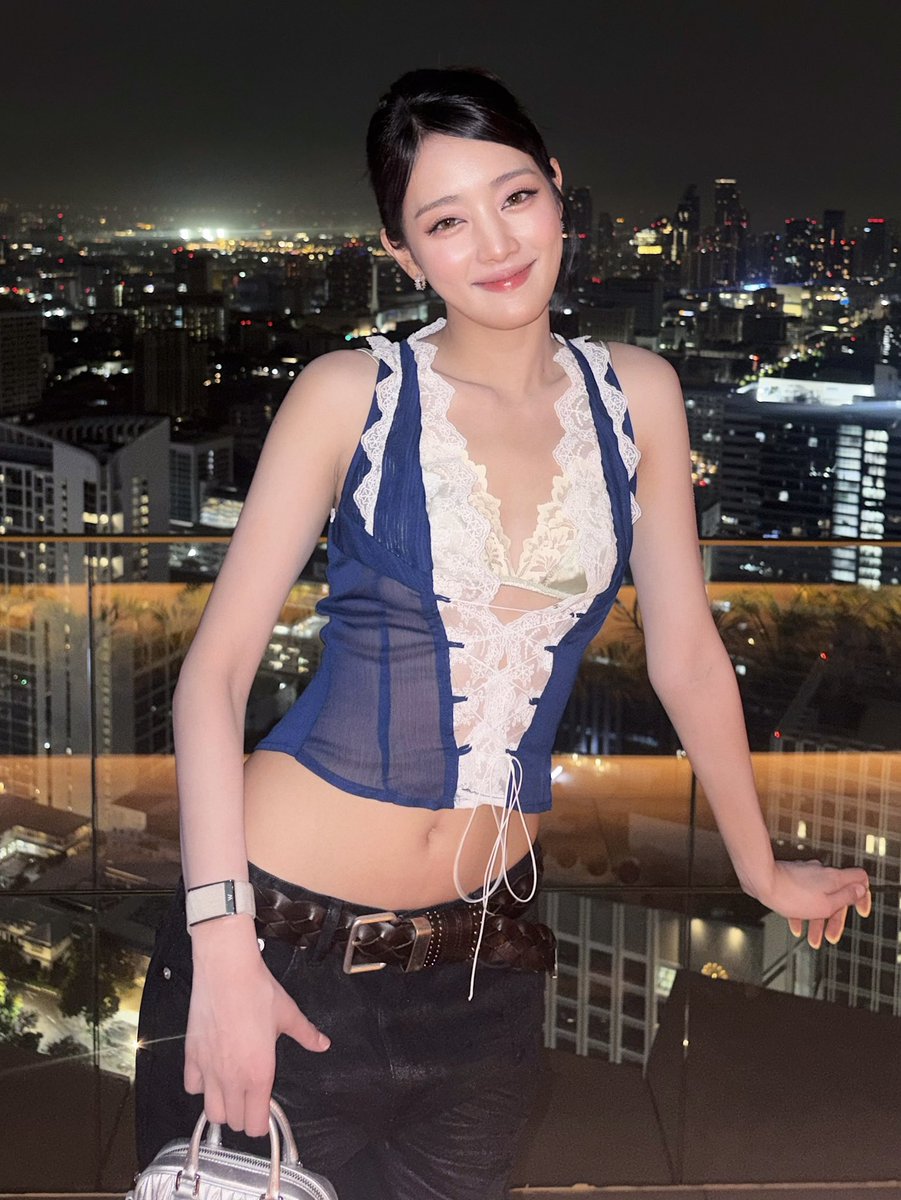 hourlyminniee's tweet photo. minnie instagram update https://t.co/hrNmUC62ER