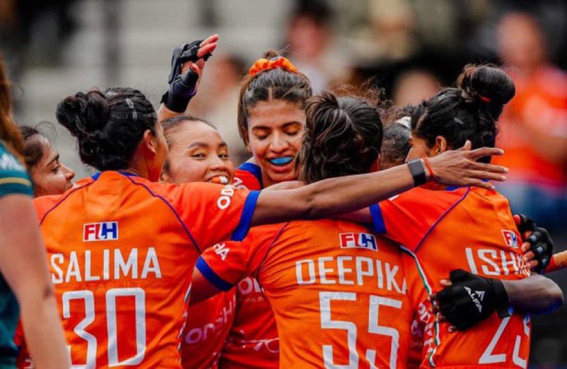 TheKhelIndia's tweet photo. INDIA WOMEN’S TEAM ARE INTO THE HOCKEY FINALS AT ASIAN GAMES 2026!🔥

- India defeated South Korea 2-0 in Semis!

LET’S GO FOR THE GOLD GIRLS! 🥇 https://t.co/LVkMIy04Lt