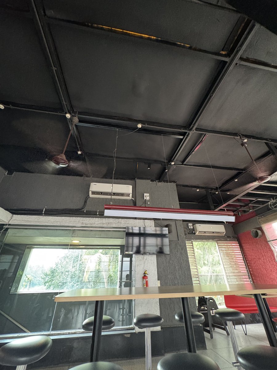 yashrandive6's tweet photo. McD near Ghansoli station Navi Mumbai, is this Mcdonalds or dhaba? Ac not working and instead of ac fan is there. Like this is an open terrace and they are using for seating. @mcdonaldsindia @McDonalds @McDonaldsIndia5 https://t.co/83GamcGVl9