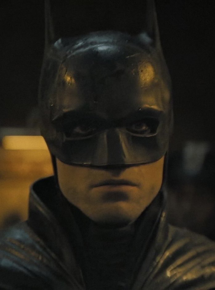 batmancurated's tweet photo. september 30th                   october 1st https://t.co/3n5bgbgCbL