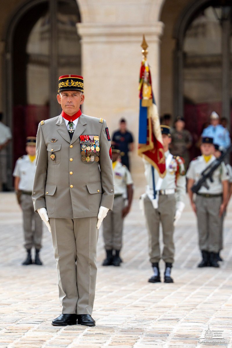 Gouv_mili_Paris tweet picture