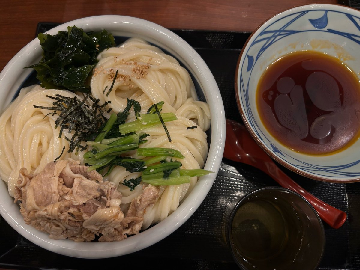 7p45yv's tweet photo. 当たり前に3玉だしポテナゲ大食っちゃって過食チックだけど普通にデブなだけ https://t.co/6qANFWePoY