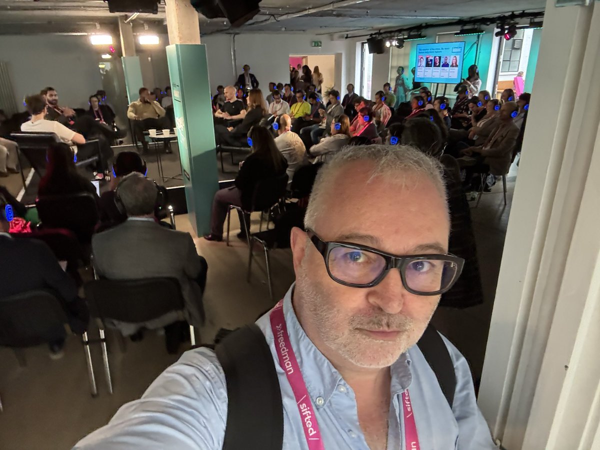 mikebutcher's tweet photo. Hang in out Sifted Summit @Siftedeu #SiftedSummit #whatsthehashtag https://t.co/gDL0AX0wJM