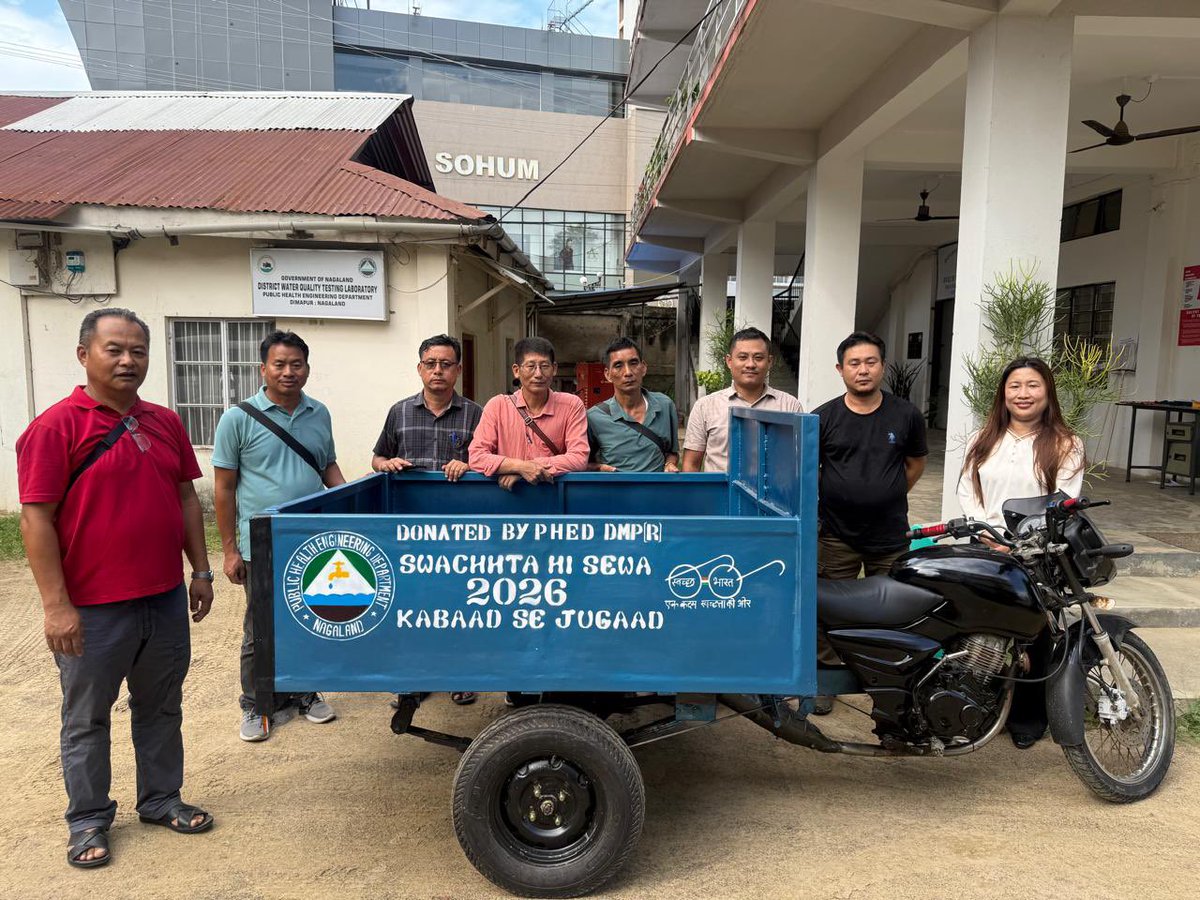 jacob_zhimomi's tweet photo. Nothing goes to waste. Kudos to @nagalandphed Rural Division Dimapur for successfully converting waste products and materials into useful ones, as part of #SwachhhataHiSeva2026. This provides more impetus towards sustainable waste management while simultaneously promoting reuse, upcycling and recycling. 

The products include:

🧱 Silica-Plastic Bricks — made using plastic waste
🧹 Plastic Bottle Broom — made from recycled plastic bottles
🌴 Coconut Leaf Midrib Broom — utilising naturally discarded coconut leaf midribs
🛞 Recycled Tyre Outdoor Stool/Table — repurposing discarded tyres
🪴🛞 Recycled Tyre Flower Bed — converting waste tyres into attractive planters
🏺 Pot Holders — created using reusable waste materials
👜 Cloth Bags — promoting reuse of discarded fabric as an alternative to single-use plastic bags

SWACHHATA SE SAMRIDDHI-WASTE TO WEALTH

@narendramodi @AmitShah @CRPaatil 

#KABADSEJUGAAD #SwachhataMeinSahbhagSwachhBharatViksit #SwachhBharat #Nagaland