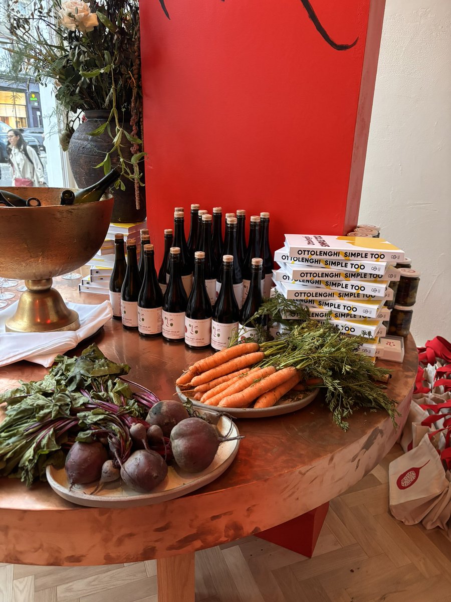 BiteMagazine's tweet photo. Ottolenghi / George Street https://t.co/veK31ZQQgX
