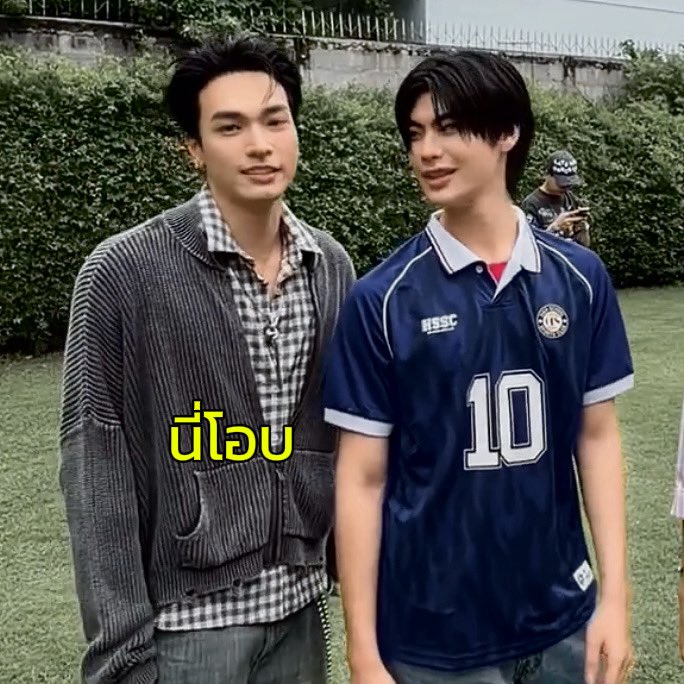bakubakieiei67's tweet photo. ก็โอบเหมือนกันนะ https://t.co/vxNPgc8S0V