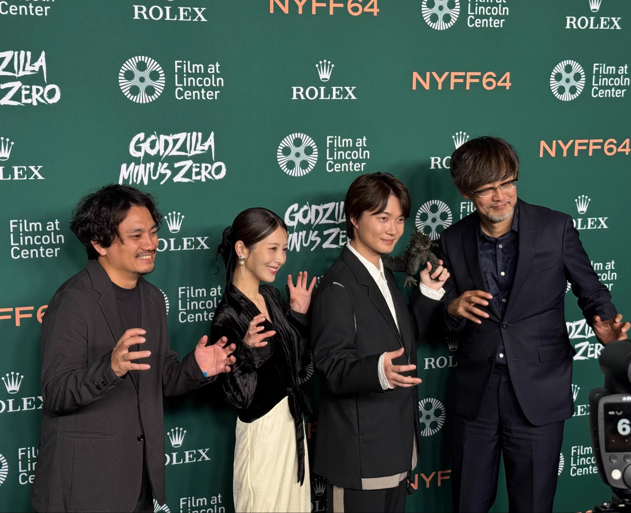 タレントグッズ 浜辺美波 直筆サイン入クリアファイル an当選品 検索用