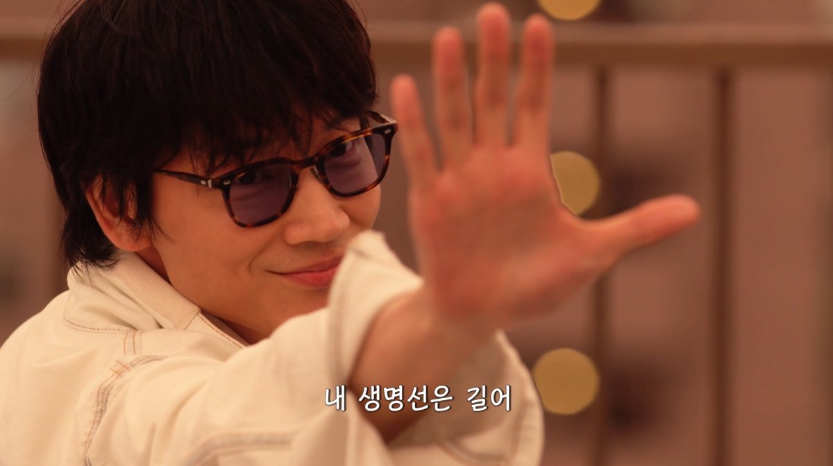 WhaLEGO_529's tweet photo. 이부키의 생명선이 긴 이유는 아무래도 이부키의 생명선이랑 맞바꿔서(아님) https://t.co/DbeJjfb8Xd