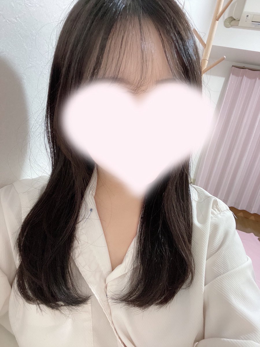 xxx__how__ever's tweet photo. 本日21:00-1:00まで出勤です💫
ご予約ありがとうございます☺️
今日もよろしくお願いします🎀 https://t.co/VVTSGZr1ig