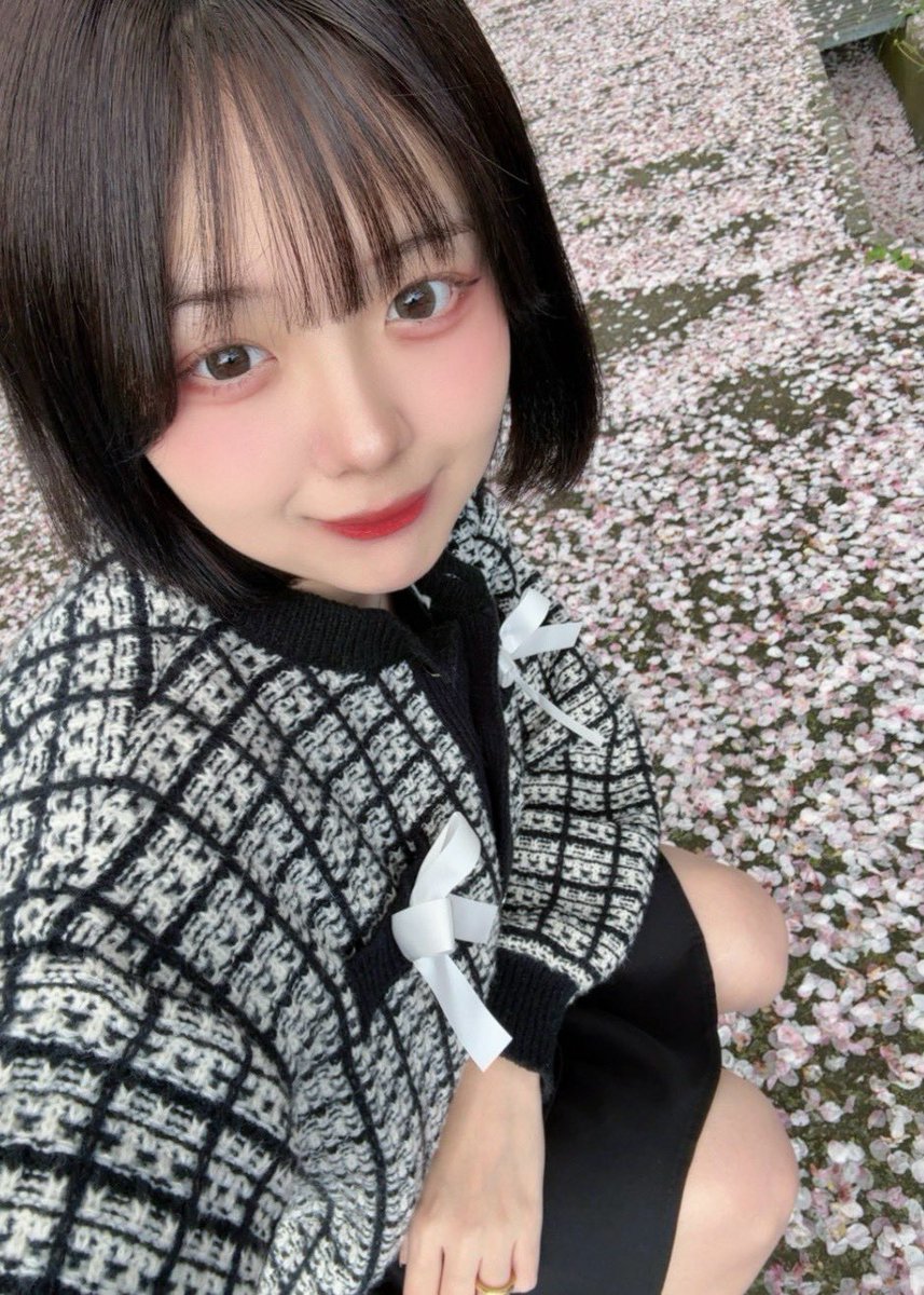 ars_puella_idol's tweet photo. 【大阪芸術大学 学園祭 2026 Main Stage Audition Project「MSAP」】
あるすぷメンバーの日常を覗き見👀💜
本日のメンバーは
ここあ🧸🤎@kokoa_arspuella
地面がぴんく色に染まってて大はしゃぎだったなぁ❀♡ byここあ
#arspuella #MSAP #あるすぷ絶対学祭出よーな https://t.co/wVaWvkR1h8